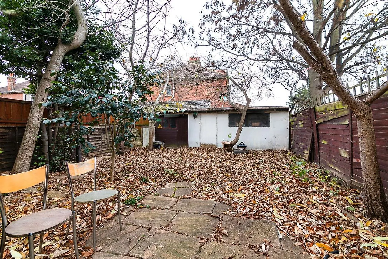 Holiday home Longbridge House Villa Barking  United Kingdom
