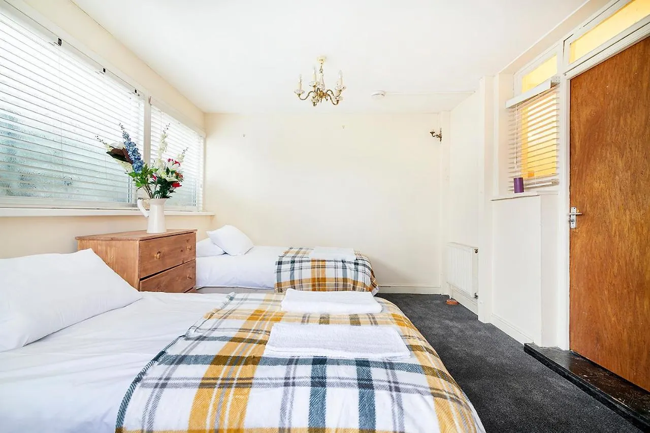 Longbridge House Villa Barking  Feriehus